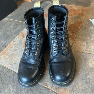 Dr. Martens original lace up boot